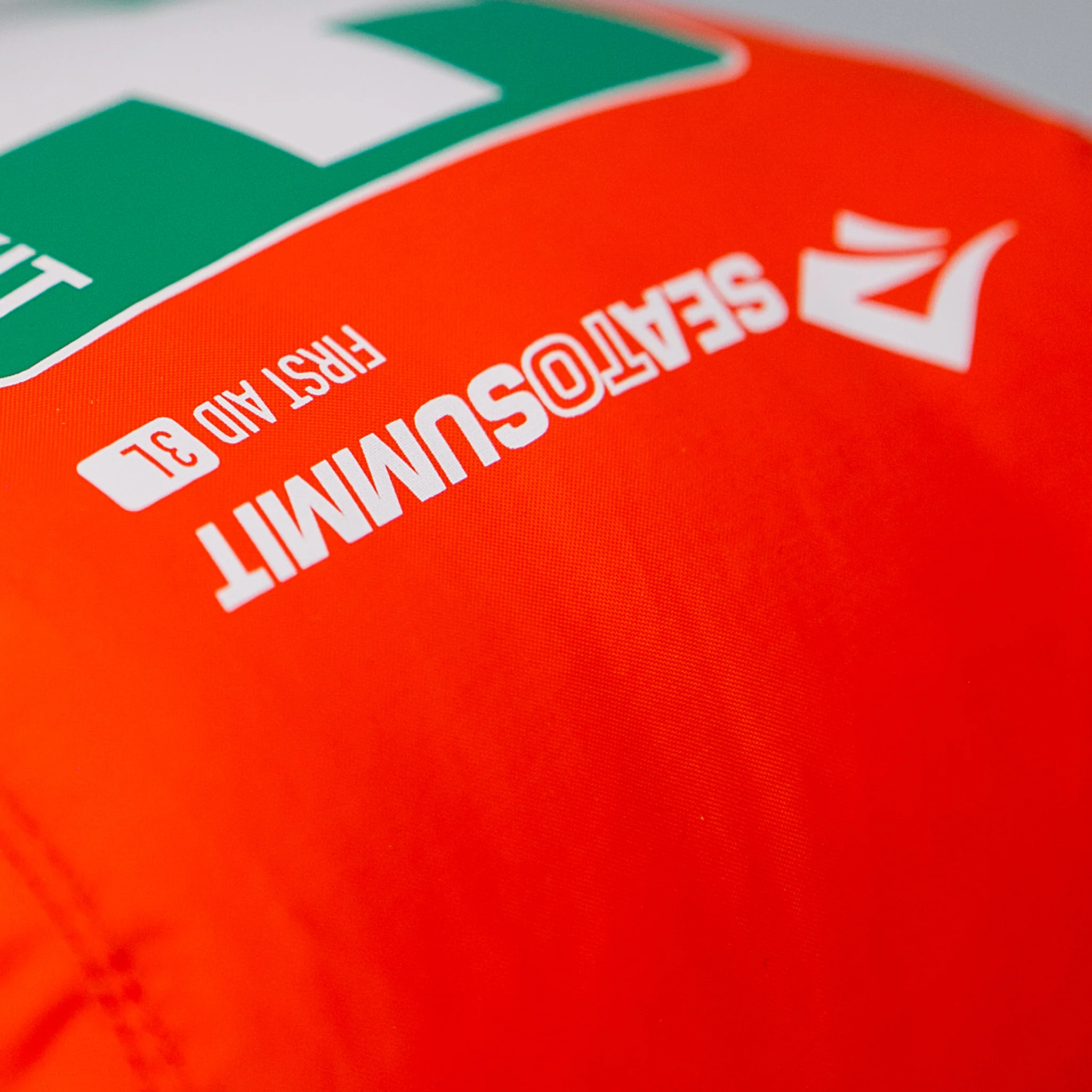 Lightweight Dry Bag First Aid - Image 11